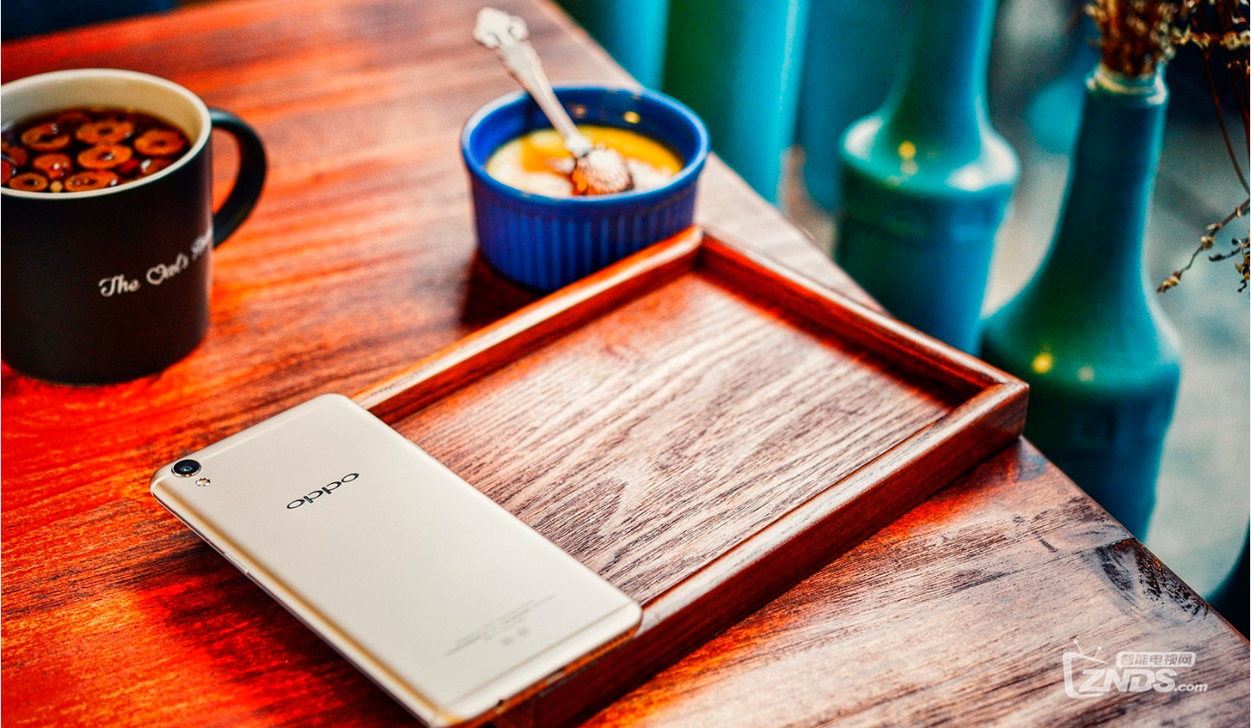OPPO R9的上手外观体验简单评测