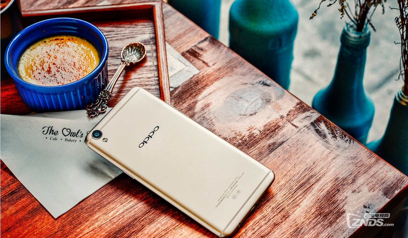 OPPO R9的上手外观体验简单评测