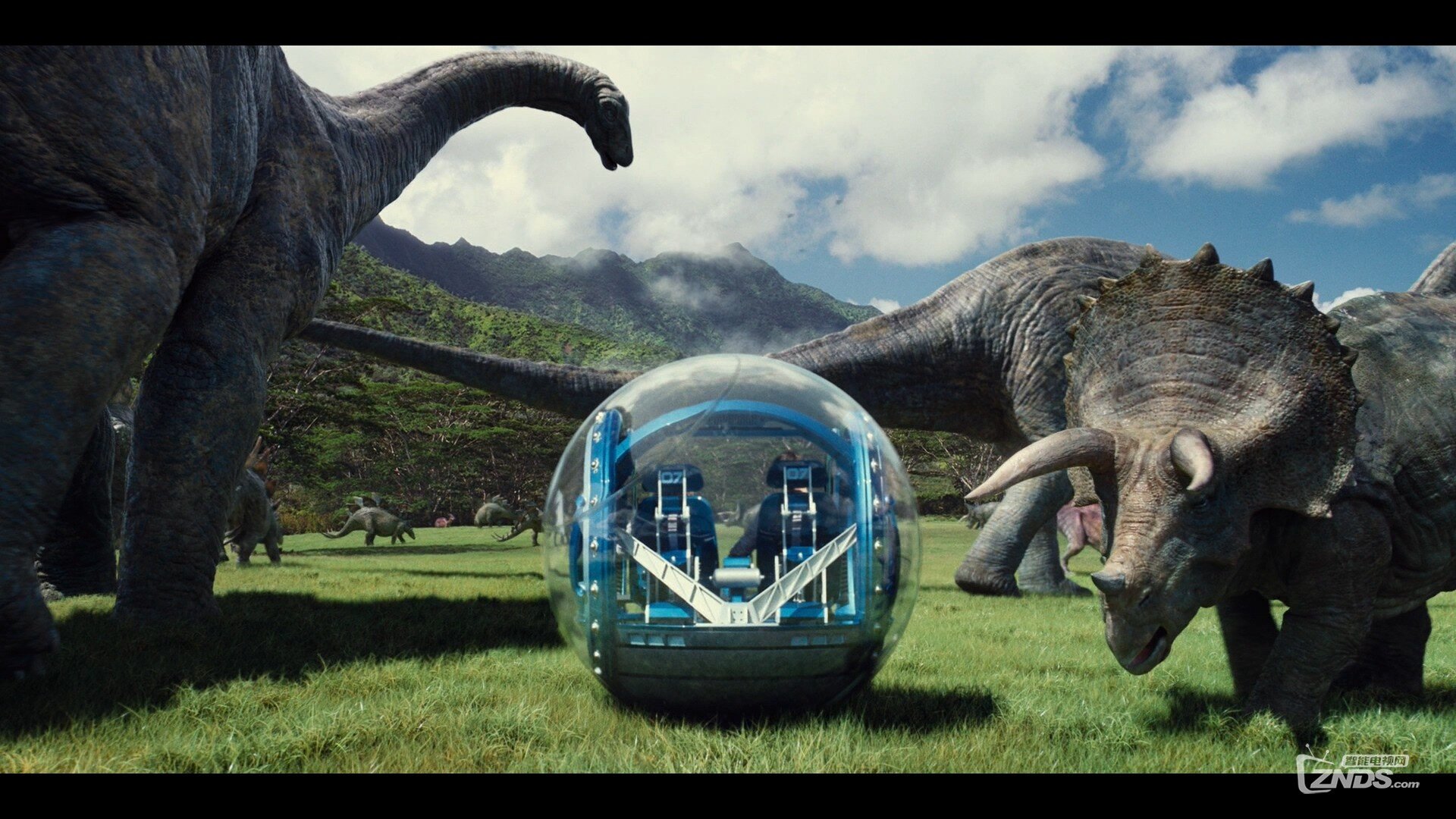 Jurassic.World.2015.1080p.BluRay.REMUX.AVC.DTS-HD.MA.7.1-RARBG.mkv_20160331_212613.796.jpg