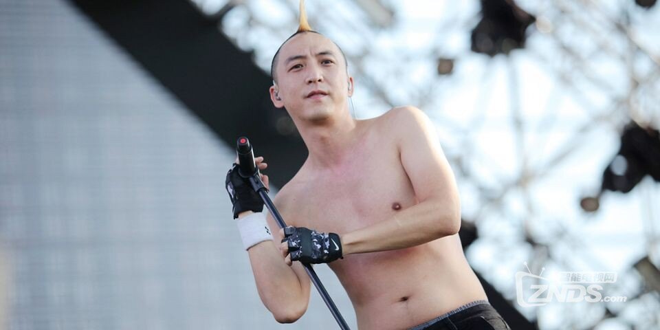 02.jpg