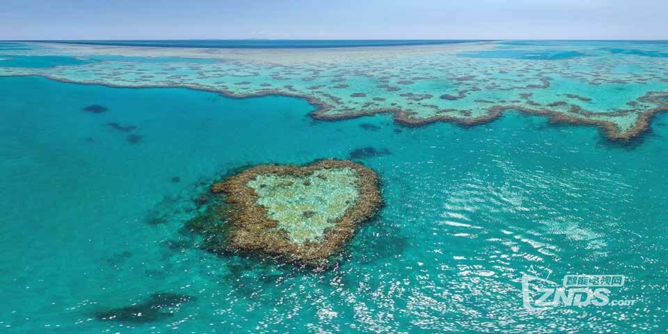 vr全景图片下载浪漫心形大堡礁全景图片