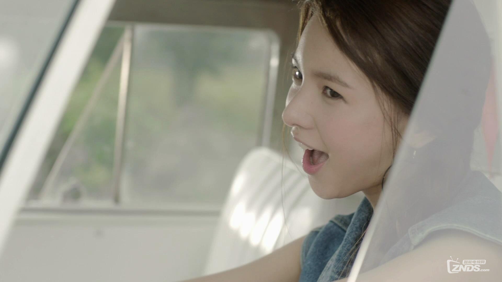 1080P IU Fiestar 月光海.mp4_20165821303.JPG