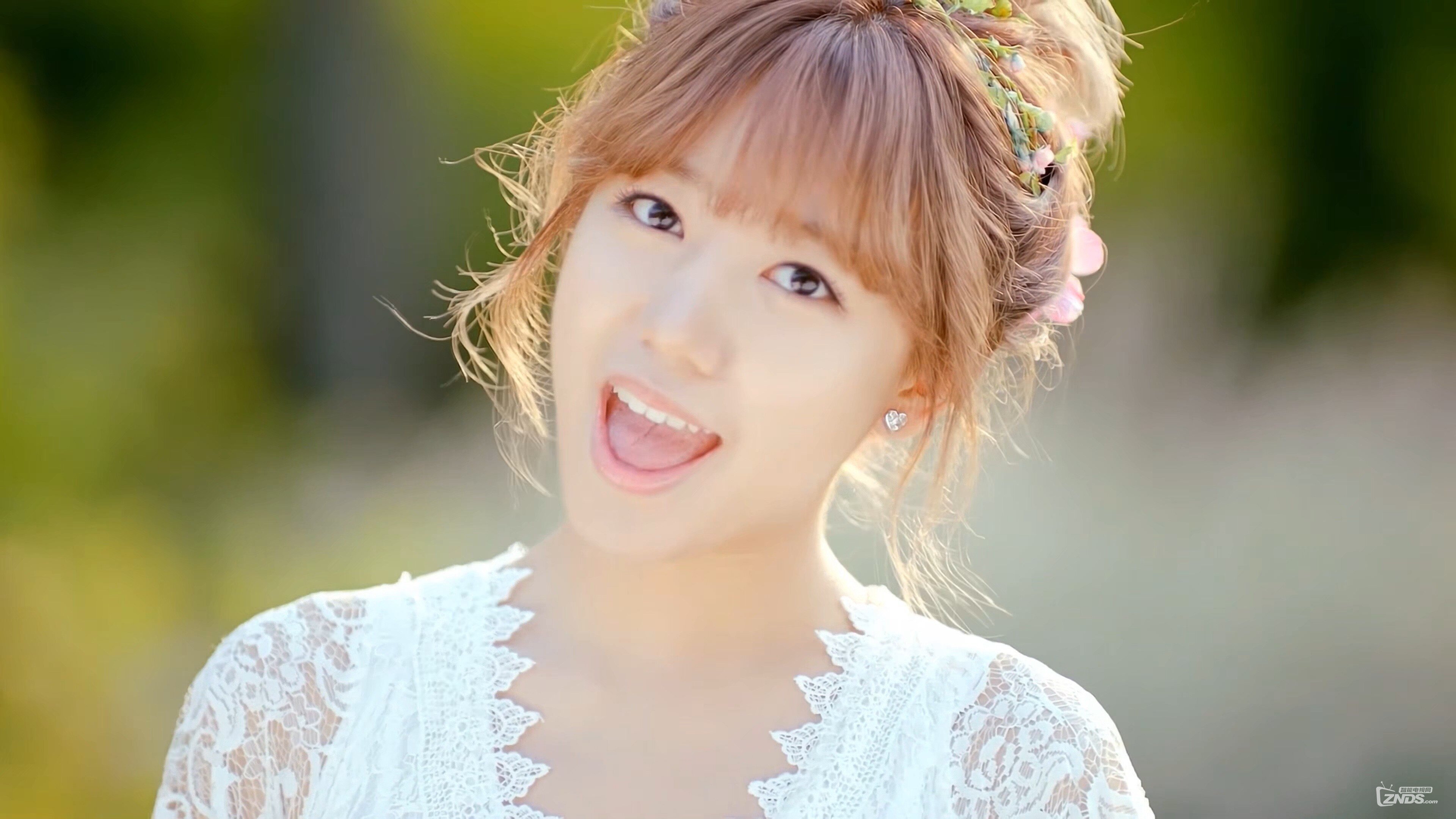 [MV] Apink - Secret Garden 2160p 60fps.mp4_20160606_101336.507.jpg