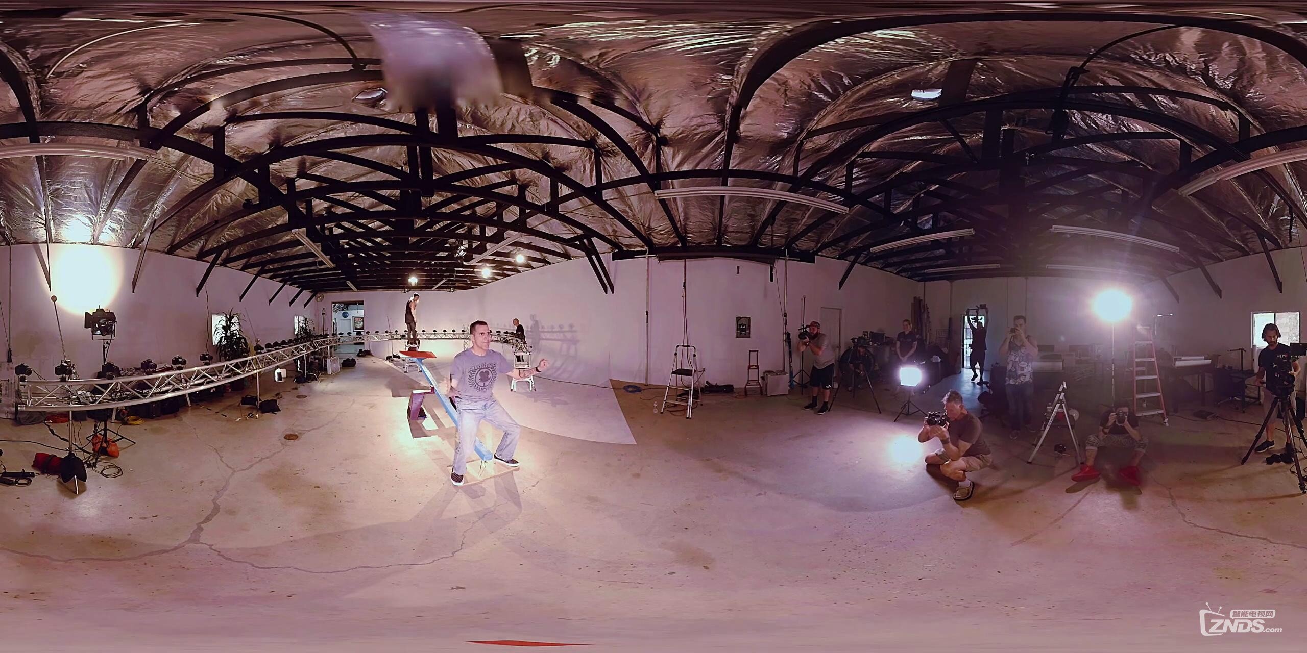 【360全景视频】体验“蛋碎”之痛