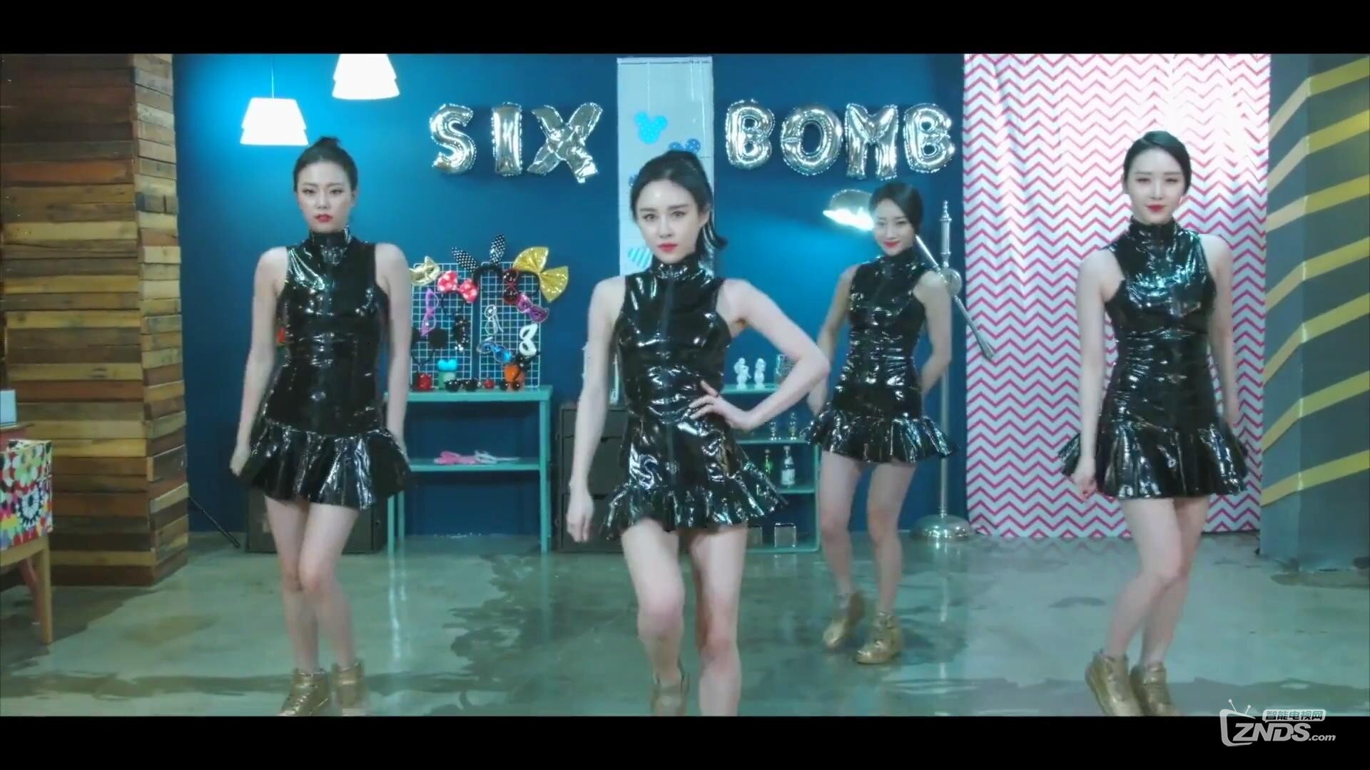 香腸舞 SIXBOMB Wait 10 Years Baby.mp4_201661510317.JPG