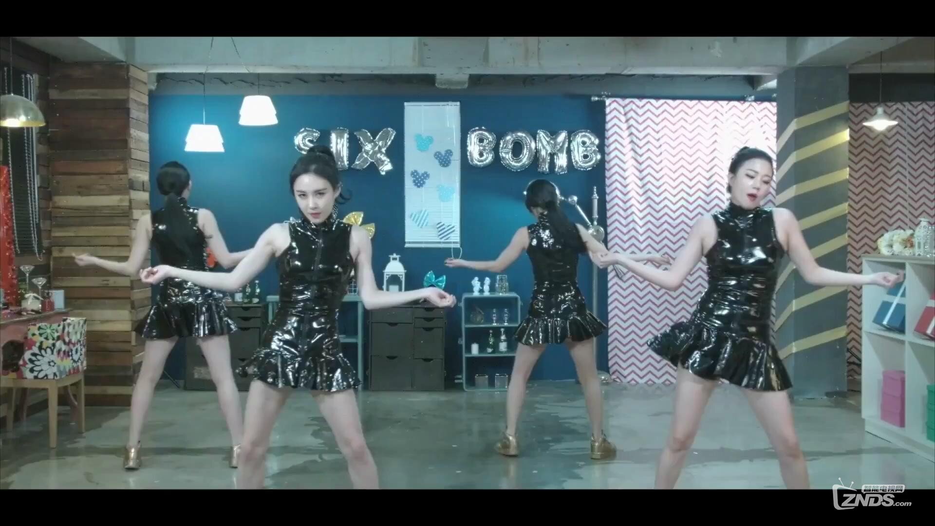 香腸舞 SIXBOMB Wait 10 Years Baby.mp4_2016615103239.JPG