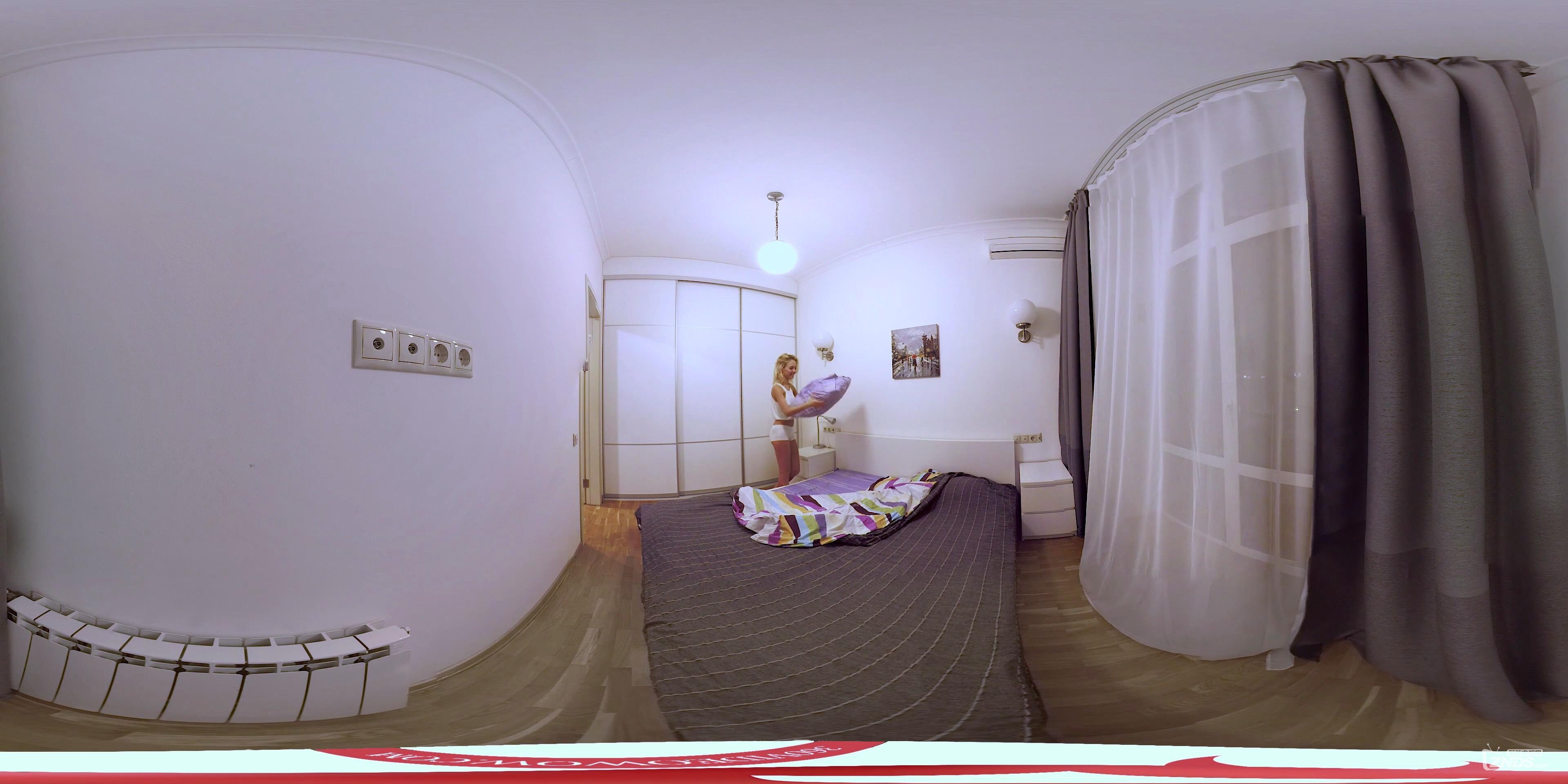 360° video Girl VR - undress before you go to Bed (for samsung gear vr)__201607.jpg