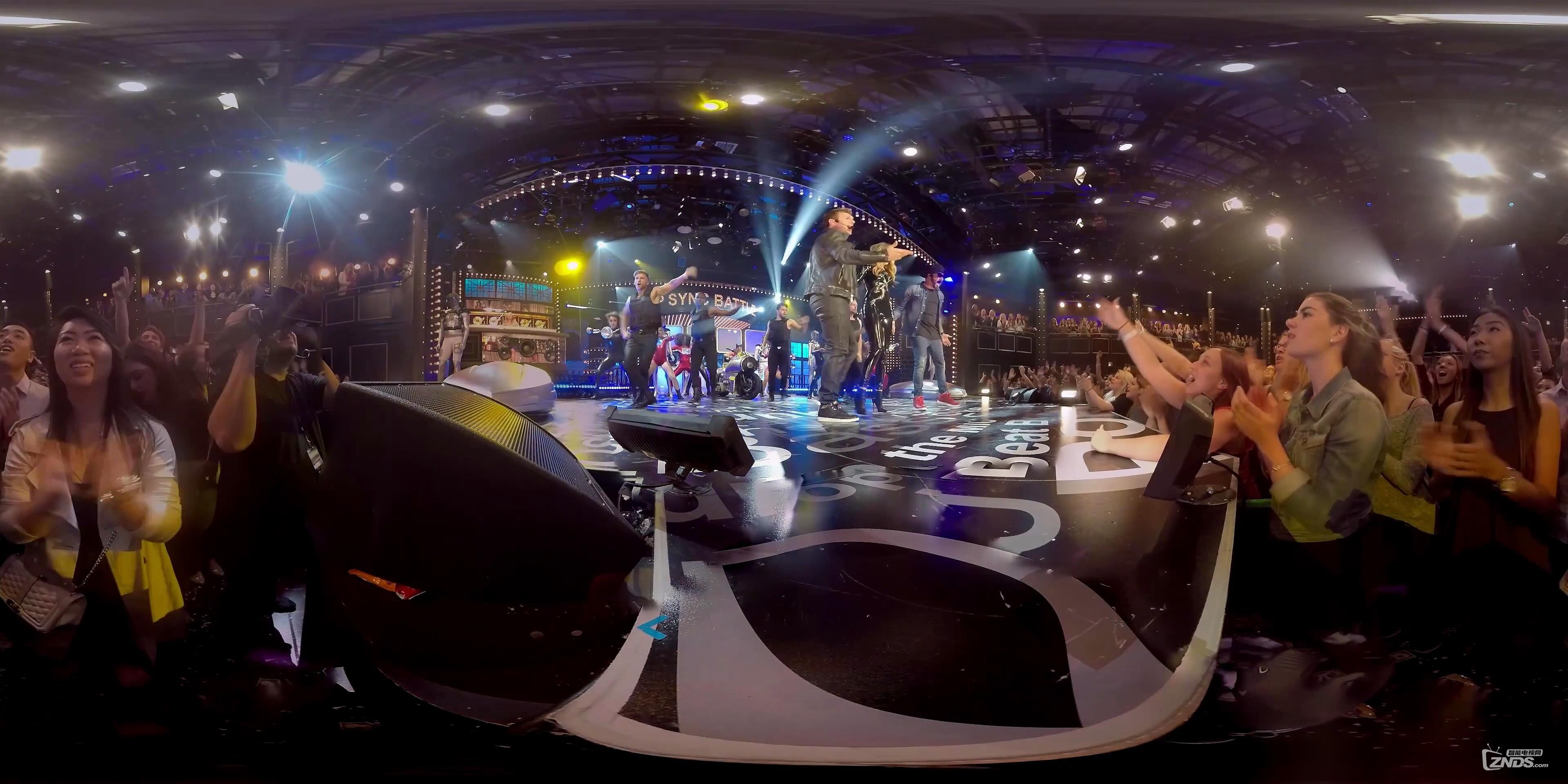 Gigi Hadid-Larger Than Life (360° VR Video)- Lip Sync Battle_2160P_20160709120114.JPG