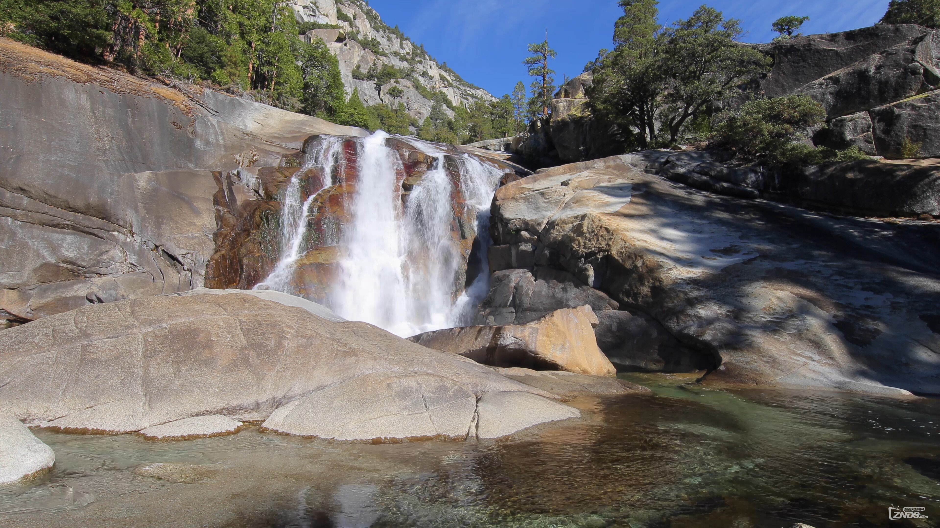 California.Waterfall.Relaxation.2015.2160p.WEB-DL.Eng.ULTRAHDCLUB.mp4_20160724_2.jpg
