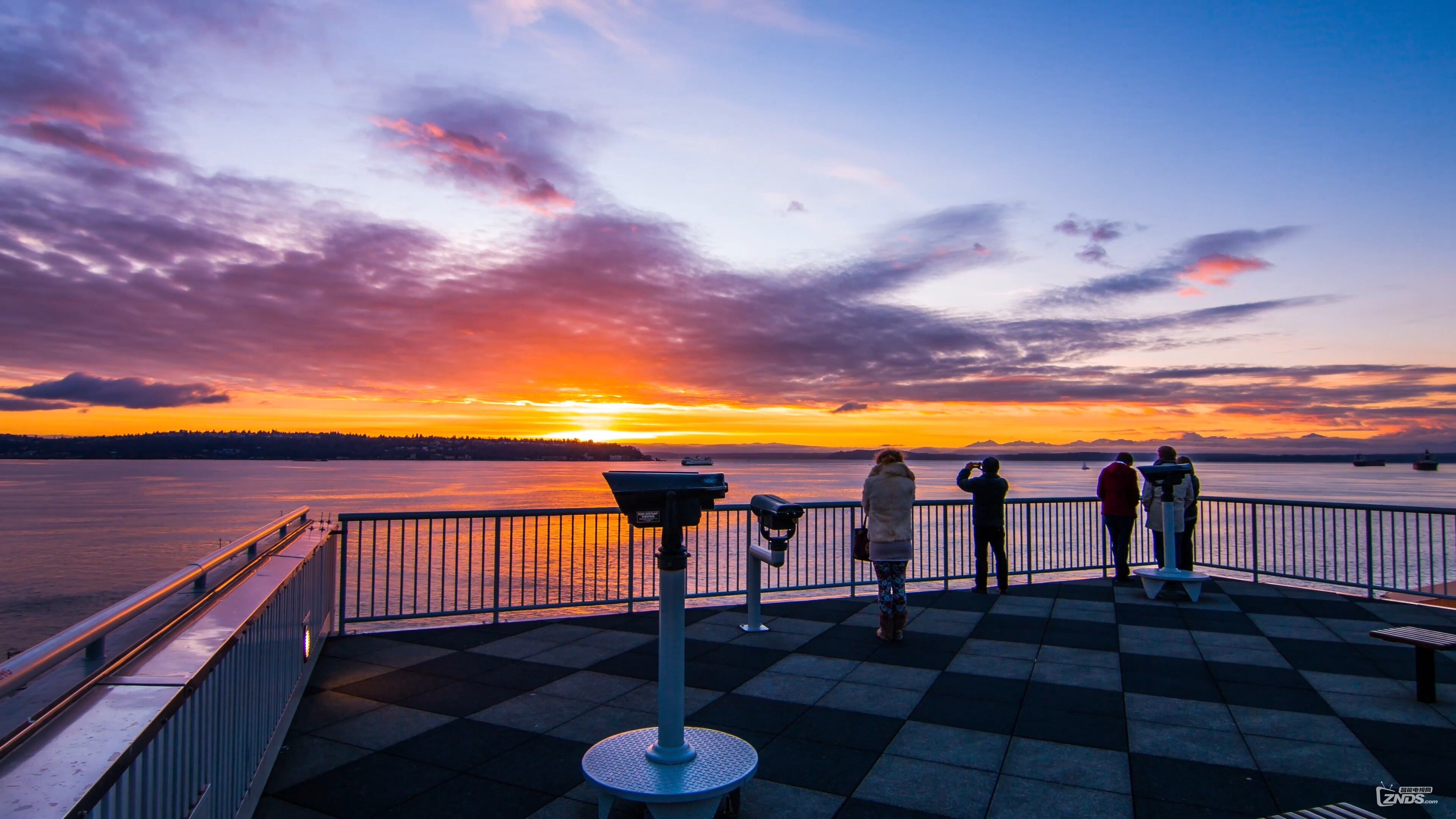 seattle.the.emerald.city.ep.1.2015.2160p.web-dl.aac2.0.