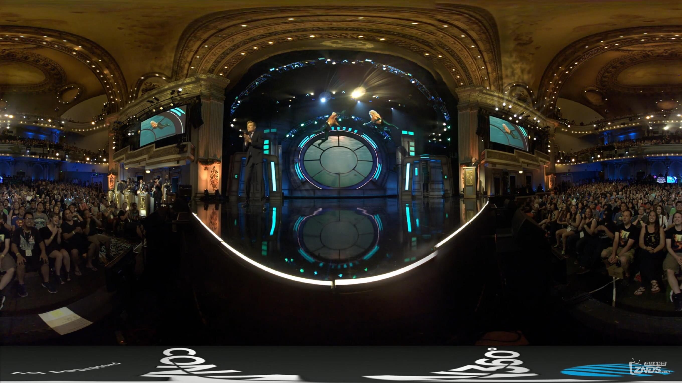 【360度VR全景视频】海王（Aquaman）圣迭戈动漫晚会遭恶搞