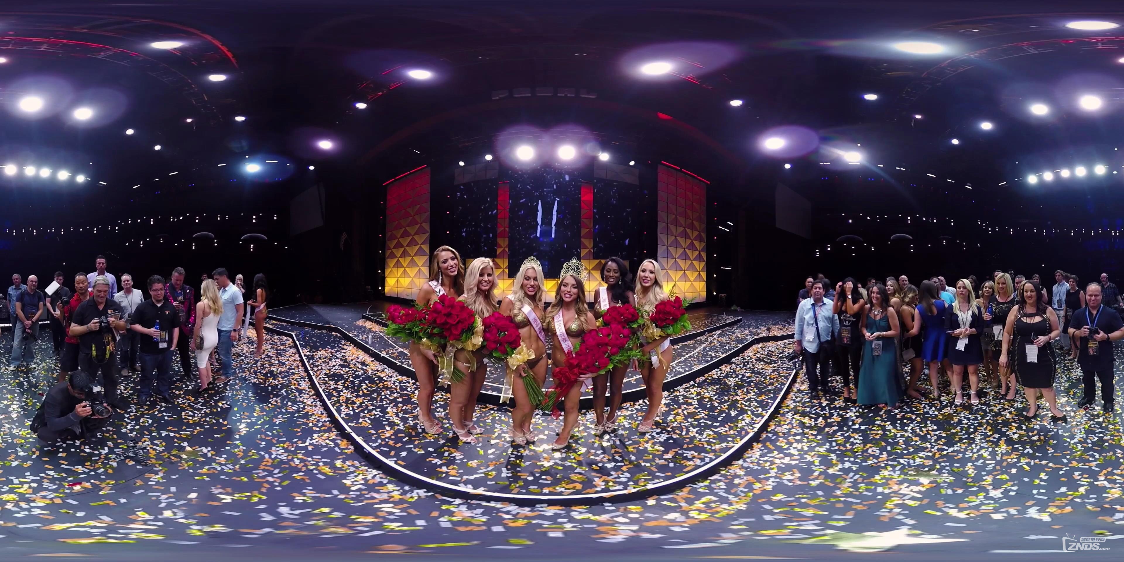 2016 Hooters International Bikini Pageant - 360-Degree Video.mp4_201673111266.JPG