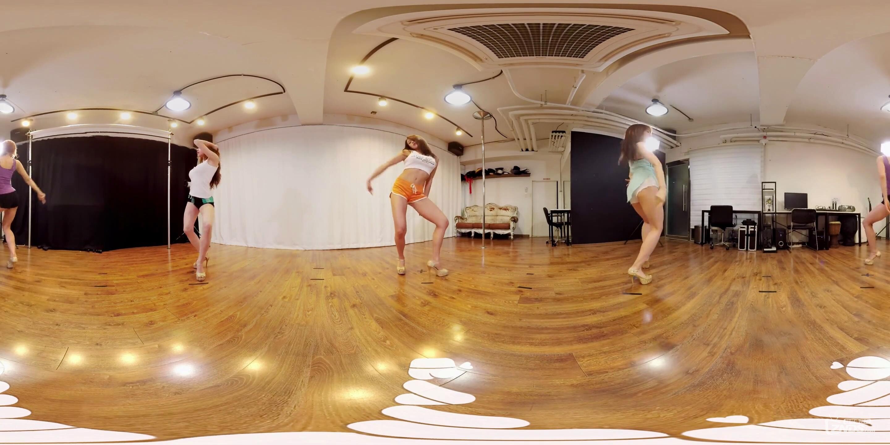 360°全景视频-美女性感热舞-小番茄VR_20160812224505.JPG
