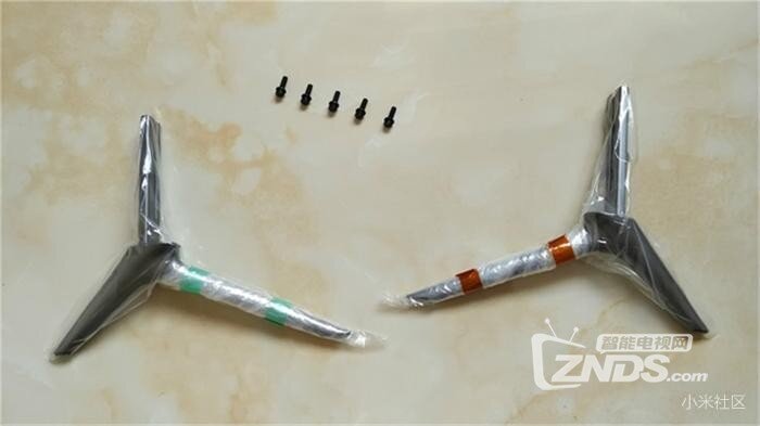 姗姗来迟的小米电视2S香槟金开箱评测