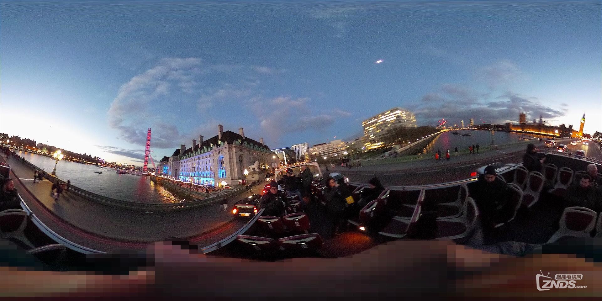 360° VR Video London Bus Night Tour (1)_201681522833.JPG