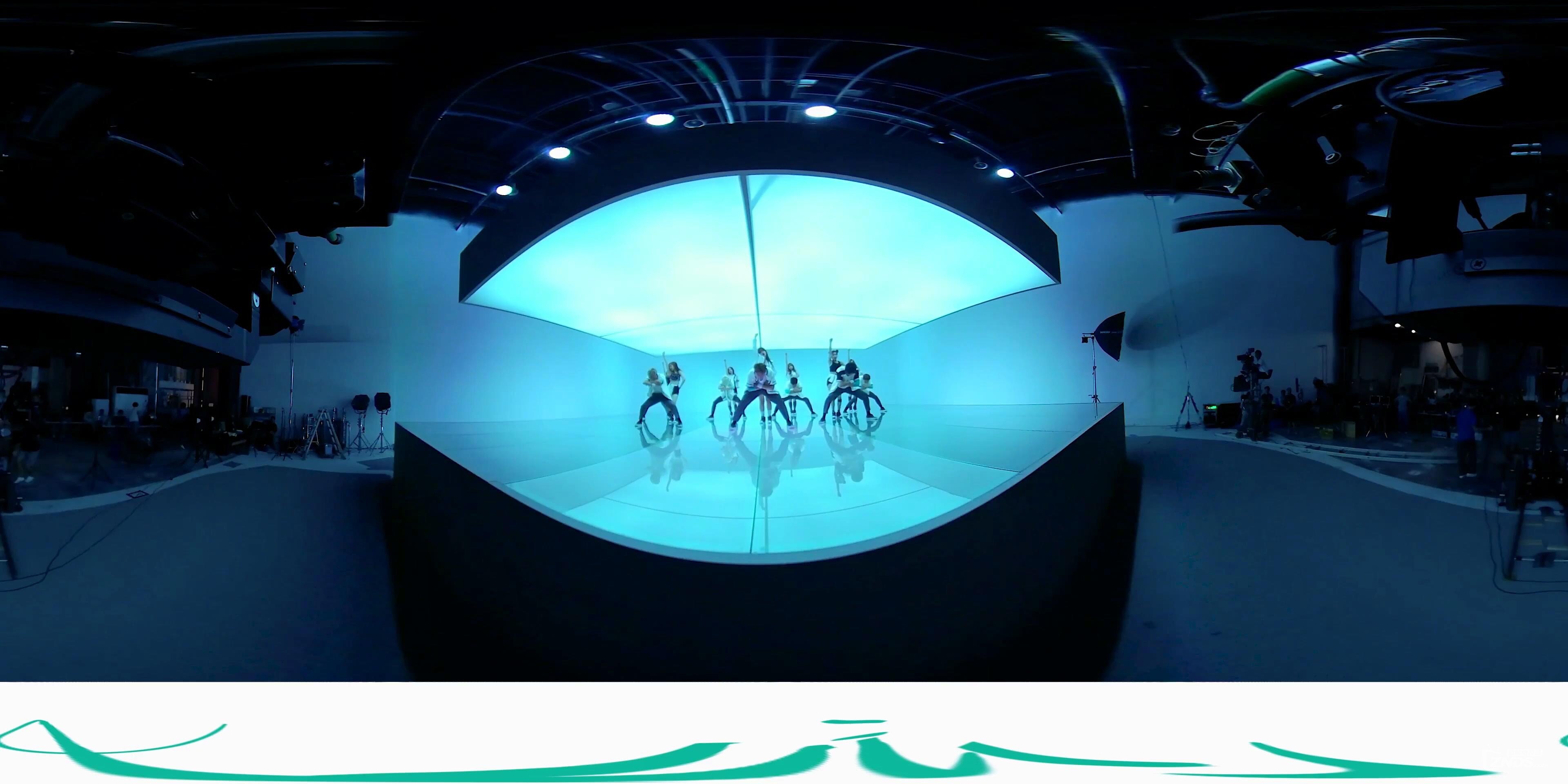 [Y?] ????? X ???? _ Do Better MV (360o ver.)_2016822122030.JPG