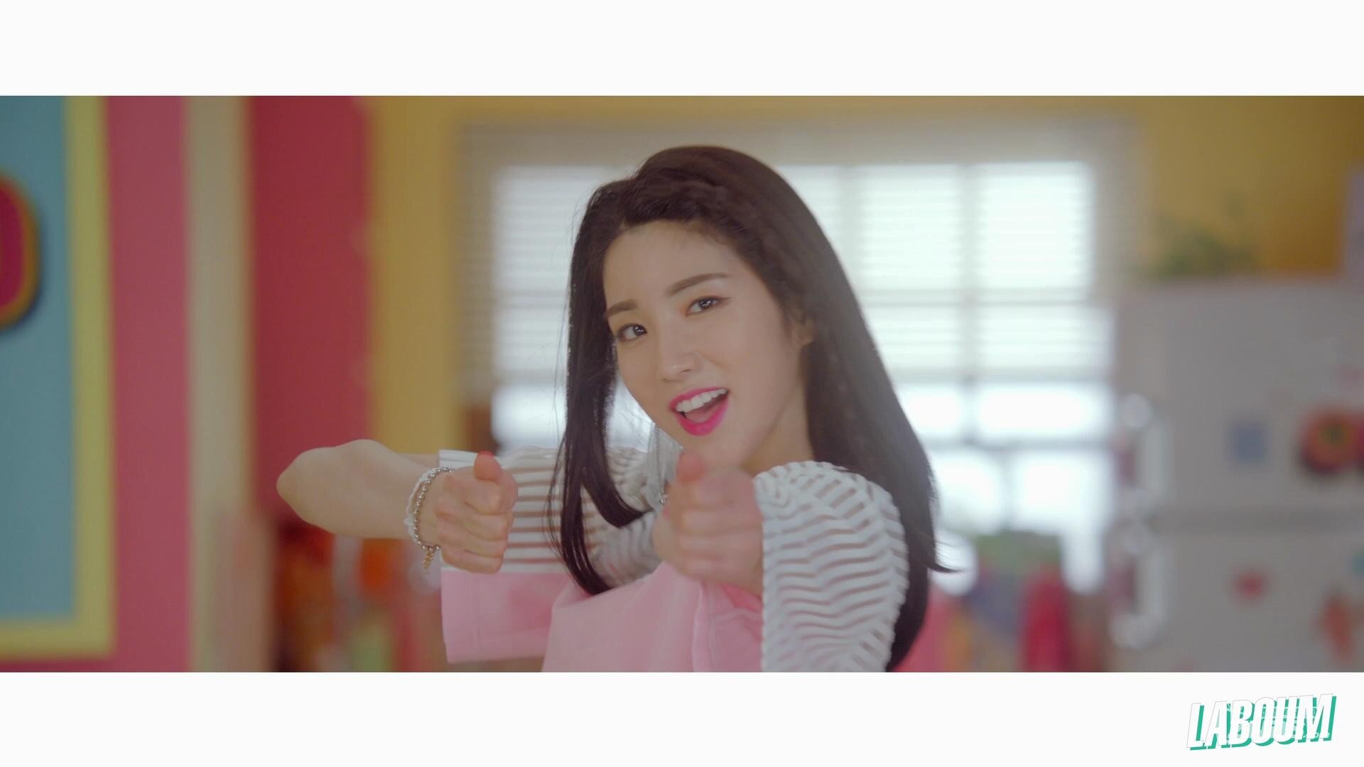 LABOUM - Shooting Love (Melon) (HD-1080p)_2016828215120.JPG