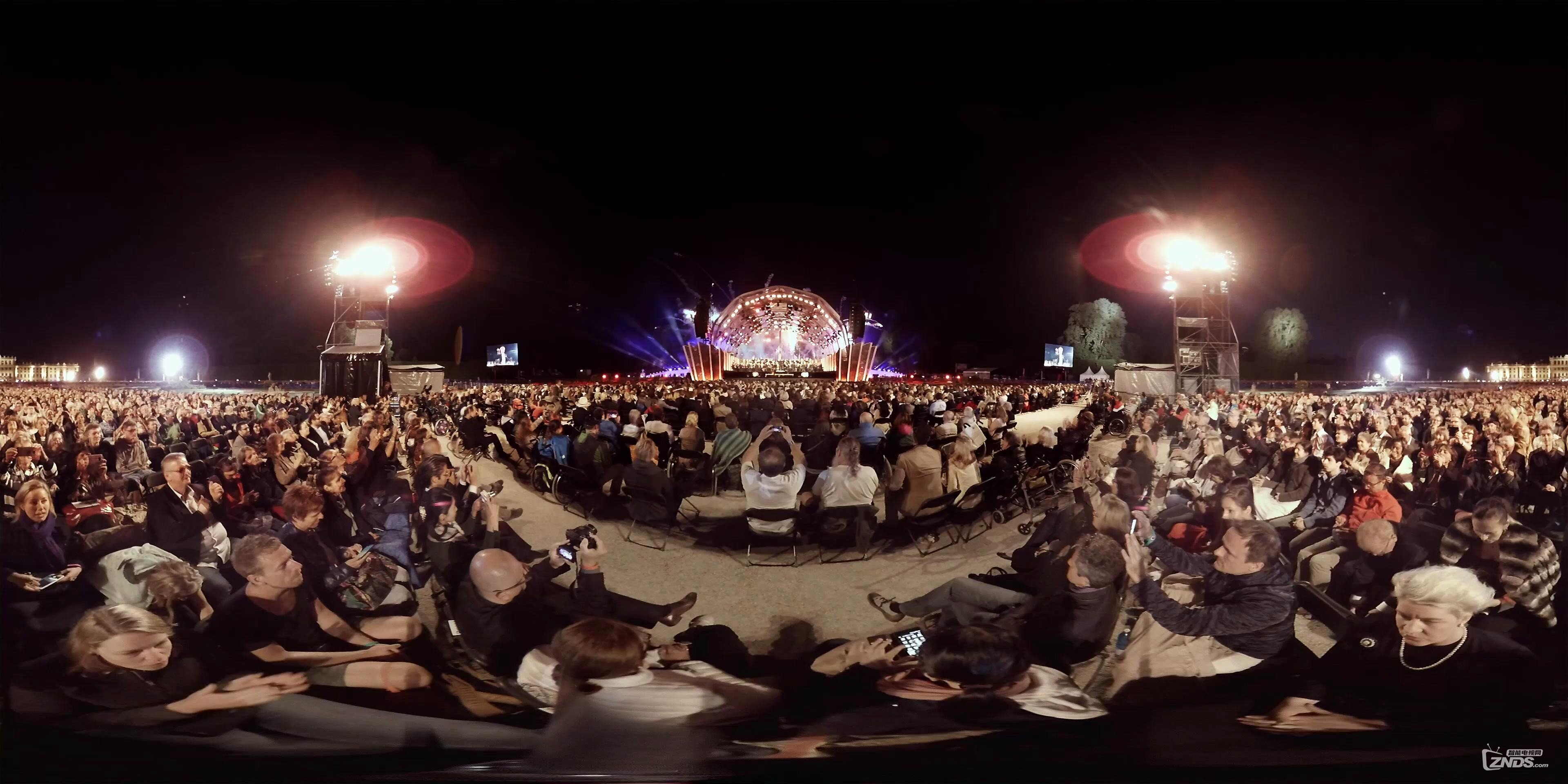 Vienna Summer Night Concert starring the Vienna Philharmonic - now in 360°_2016.jpg