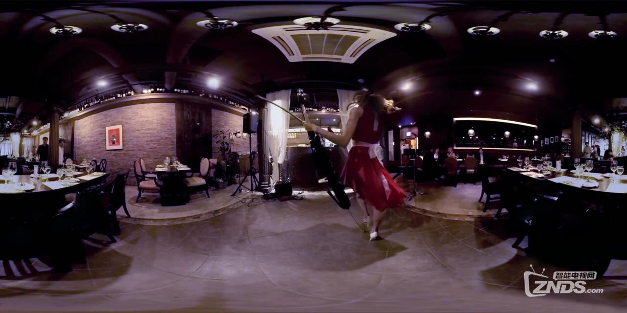 【360度VR全景视频】气质美女拉琴