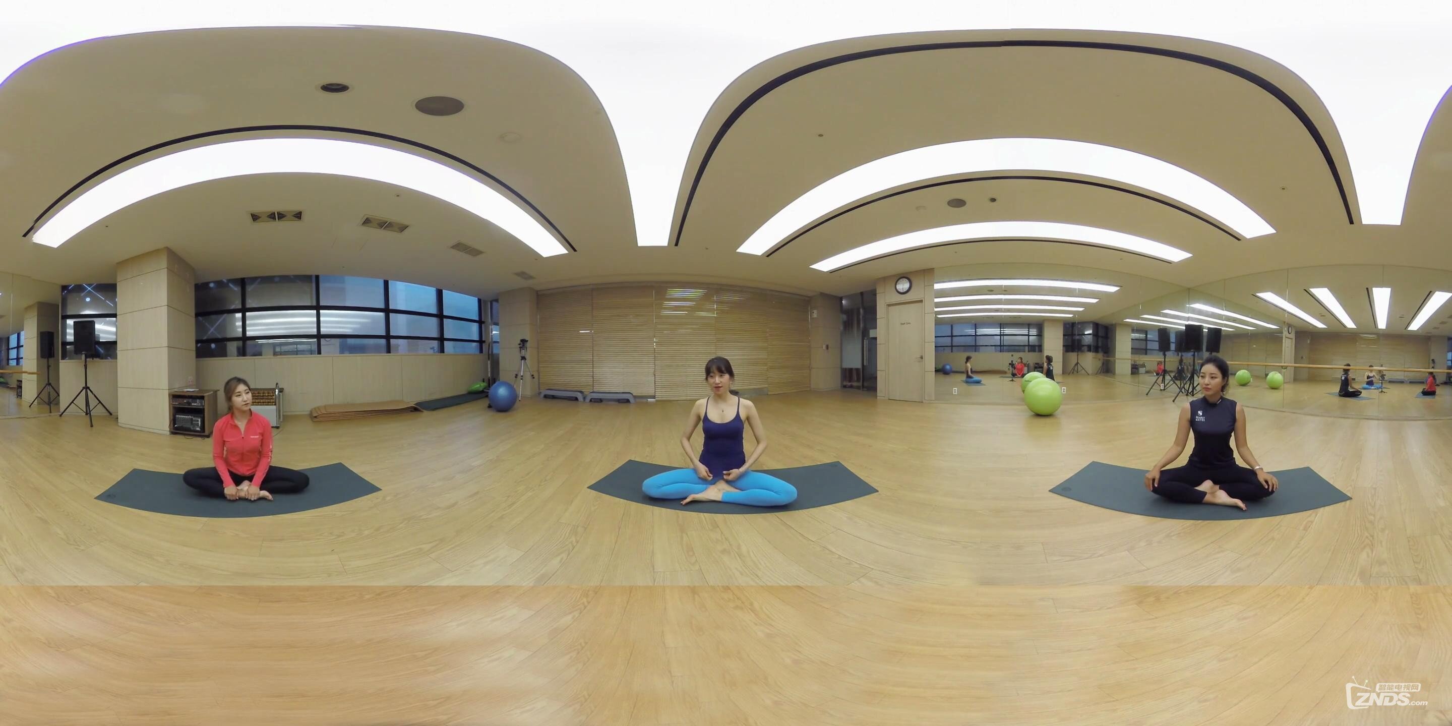 360_VR_全景_虚拟现实_韩国美女瑜伽教练教你瑜伽的正确姿势ep_3_20160923202252.JPG.jpg