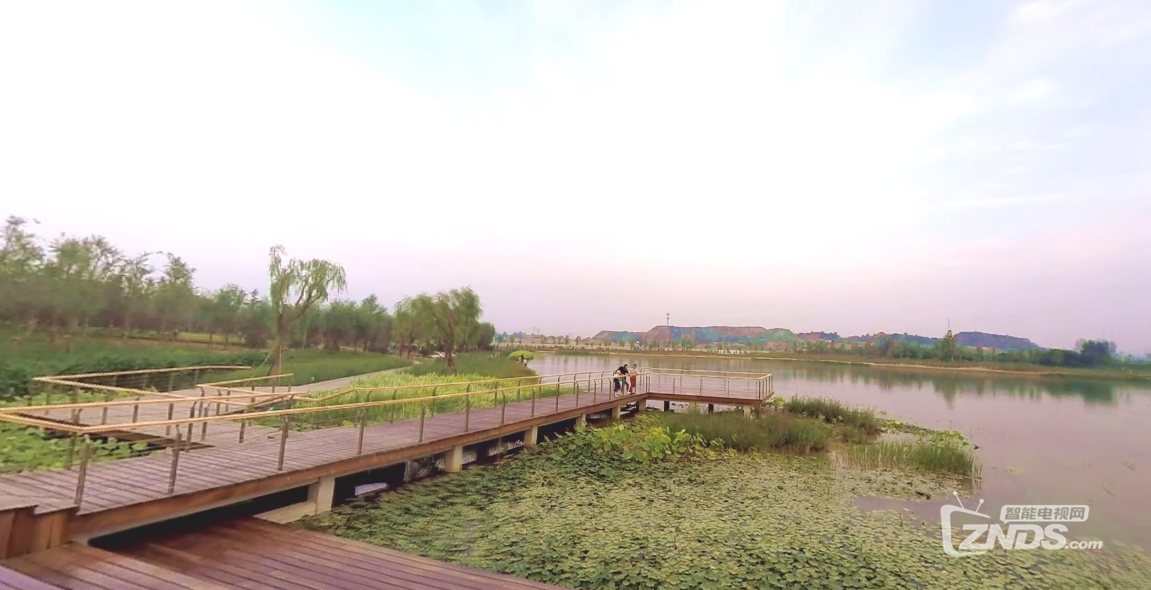 全景视频：湖边观景1