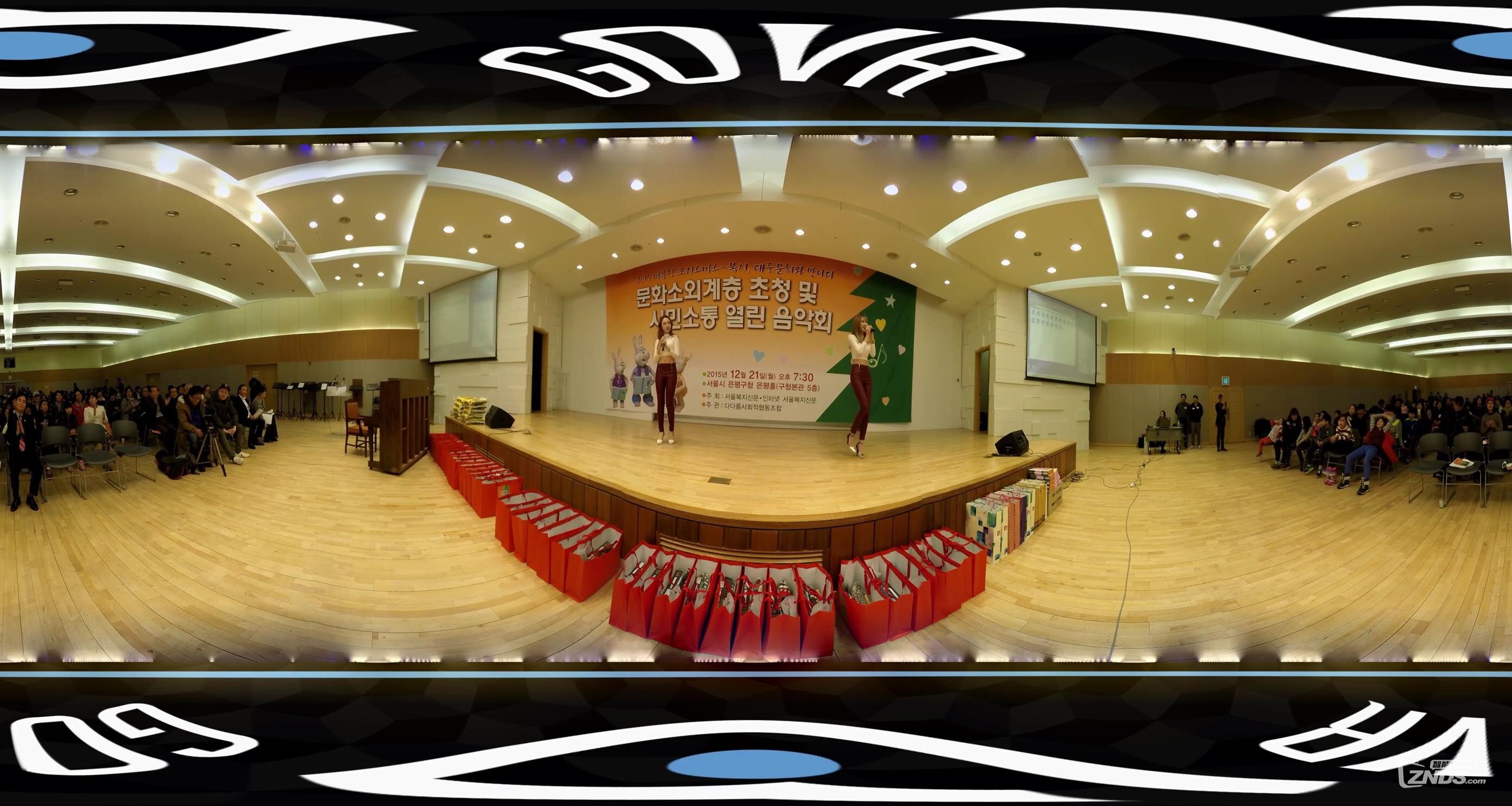 360_VR_全景_虛擬現(xiàn)實(shí)_韓國超性感長腿女團(tuán)ATT_韓國市民互動(dòng)音樂會(huì)性感熱舞完整版_2016.jpg