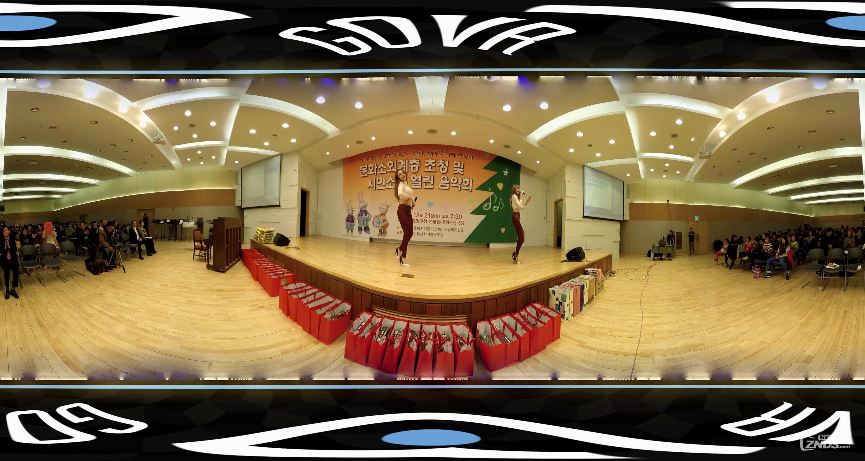 360_VR_全景_虛擬現(xiàn)實(shí)_韓國超性感長腿女團(tuán)ATT_韓國市民互動(dòng)音樂會(huì)性感熱舞完整版_2016.jpg