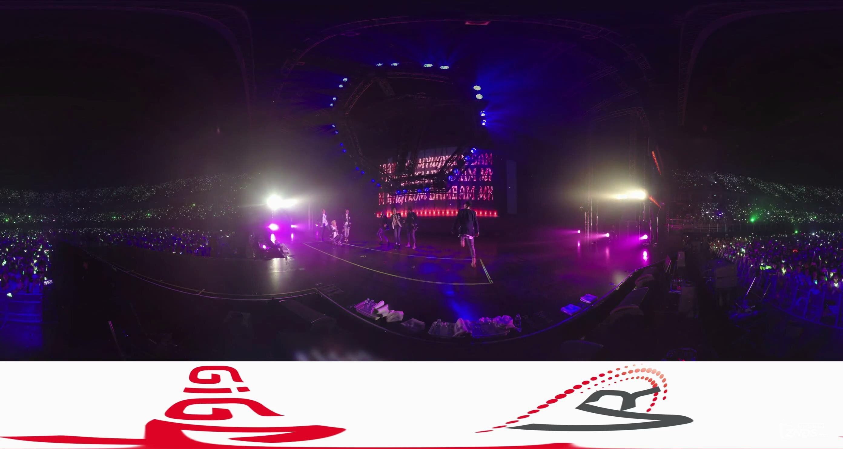 全景视频：韩国偶像HIPHOP男团GOT7-《全垒打》 演唱会现场