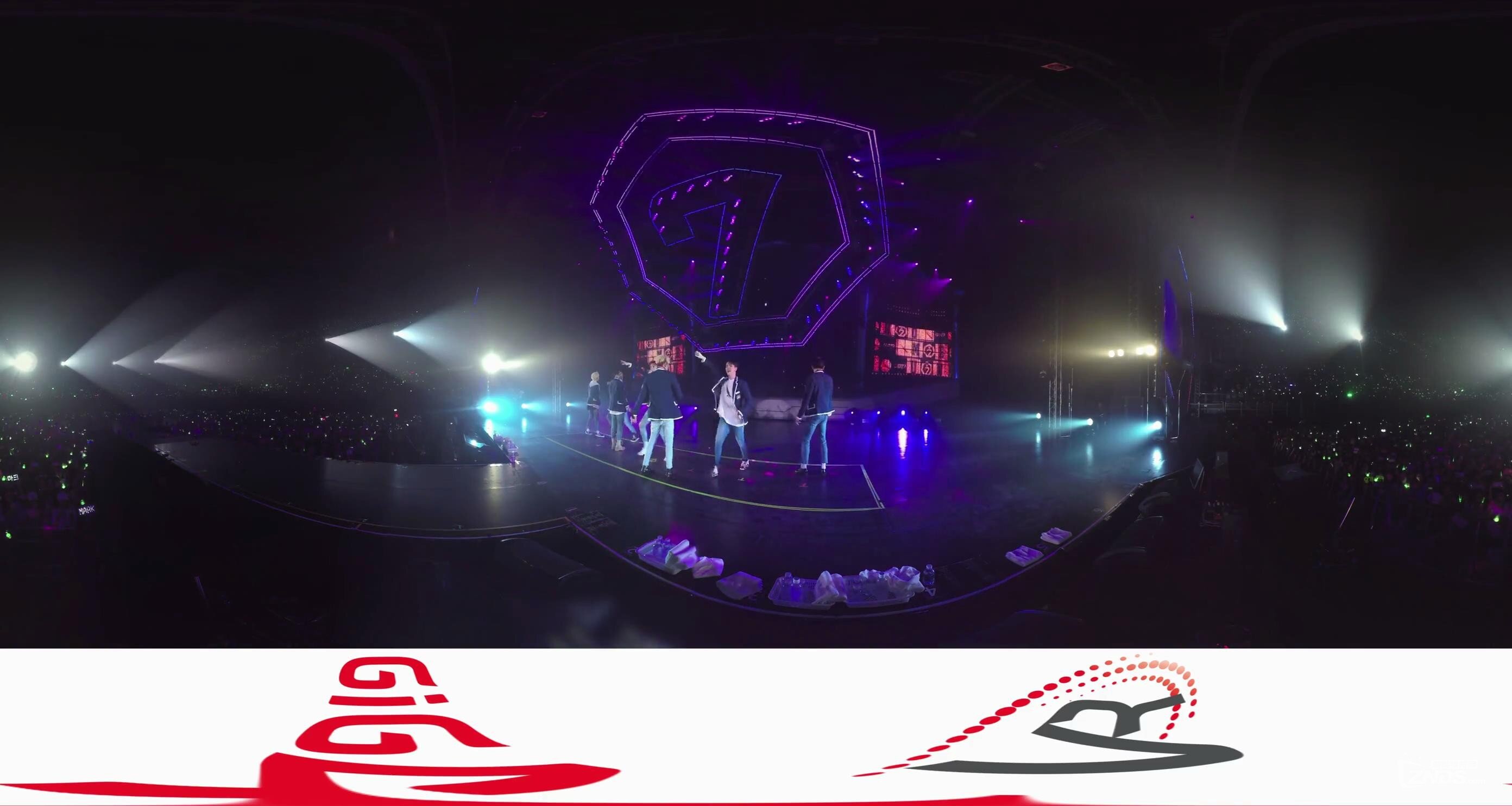 全景视频：韩国偶像HIPHOP男团GOT7-《全垒打》 演唱会现场