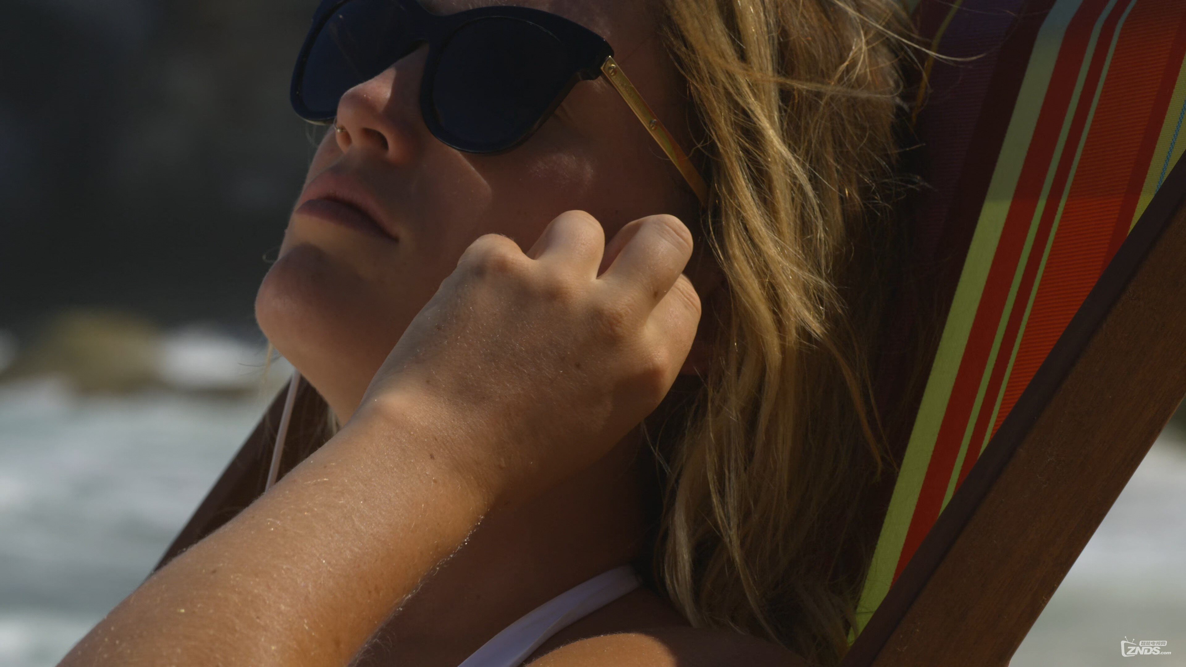Philips.UHD_Beach.Life.Supershop.Demo.mp4_20161025_232749.447.jpg