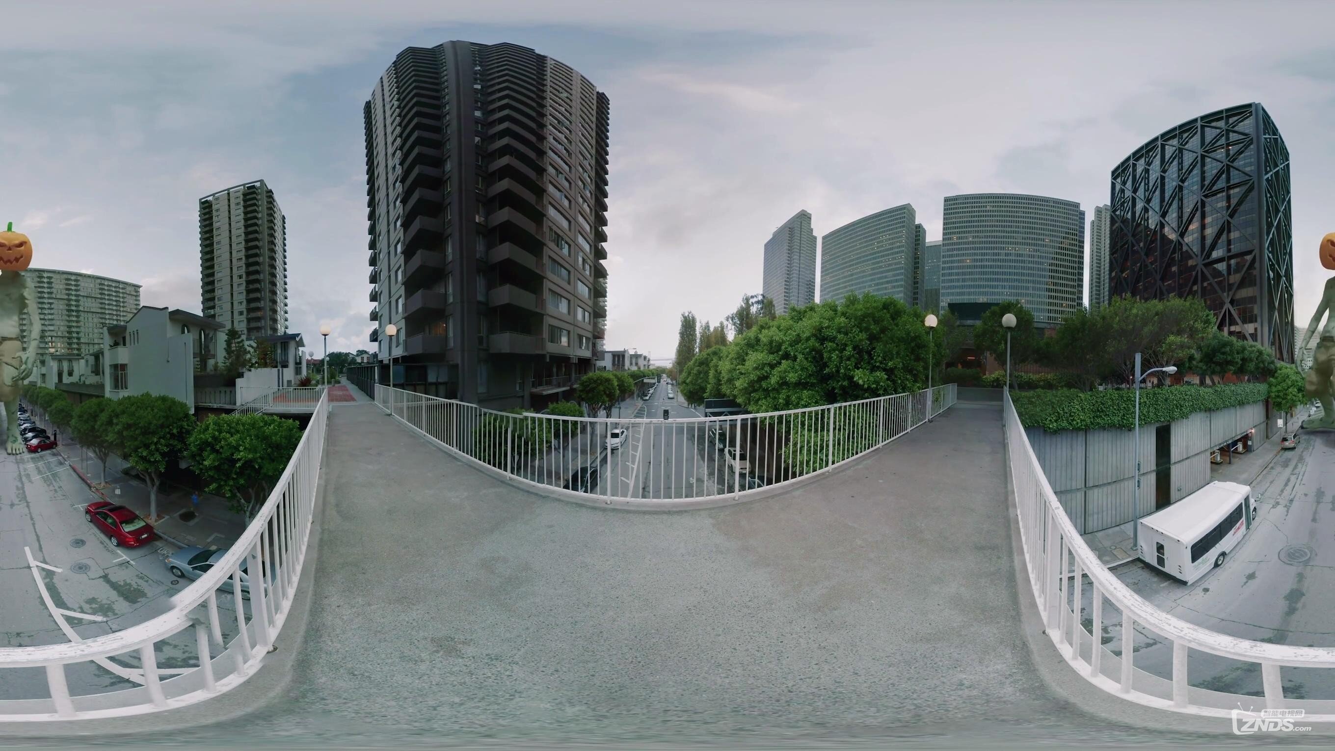 全景视频：南瓜僵尸万圣节来袭-实景加特效合成全景视频