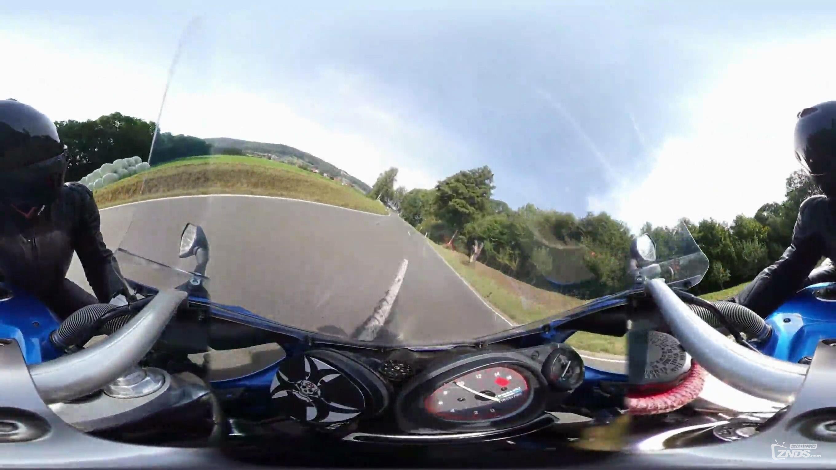 全景视频：motoGP摩托老司机周末山林狂飙车＃16