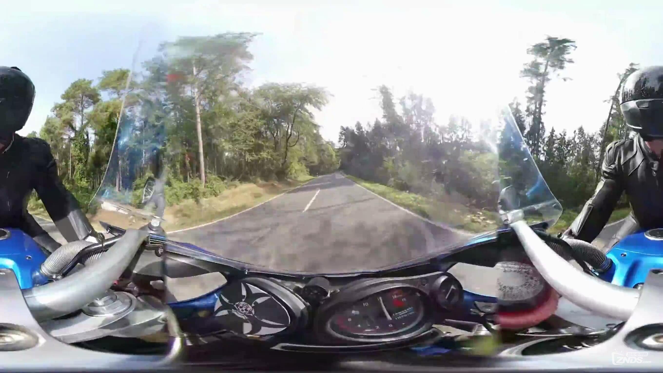 全景视频：motoGP摩托老司机周末山林狂飙车＃16