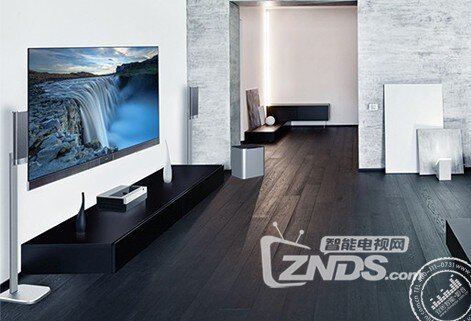 拥有海信120吋激光影院电视，搭建私人影院省心省力