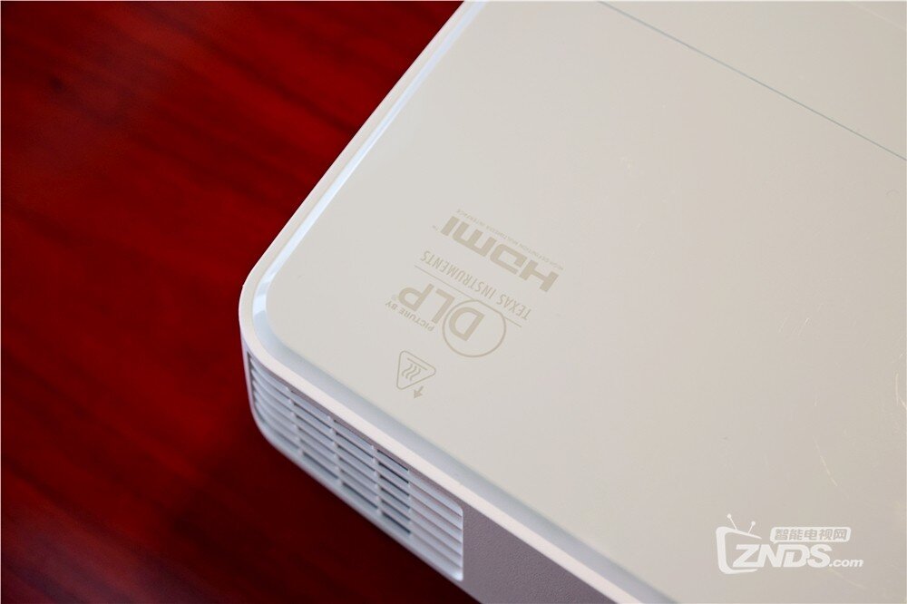 智能商务投影机能干啥？明基E500使用分享！