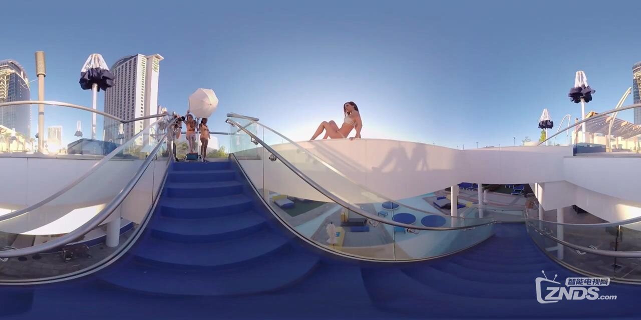 360度VR体验池畔拍摄