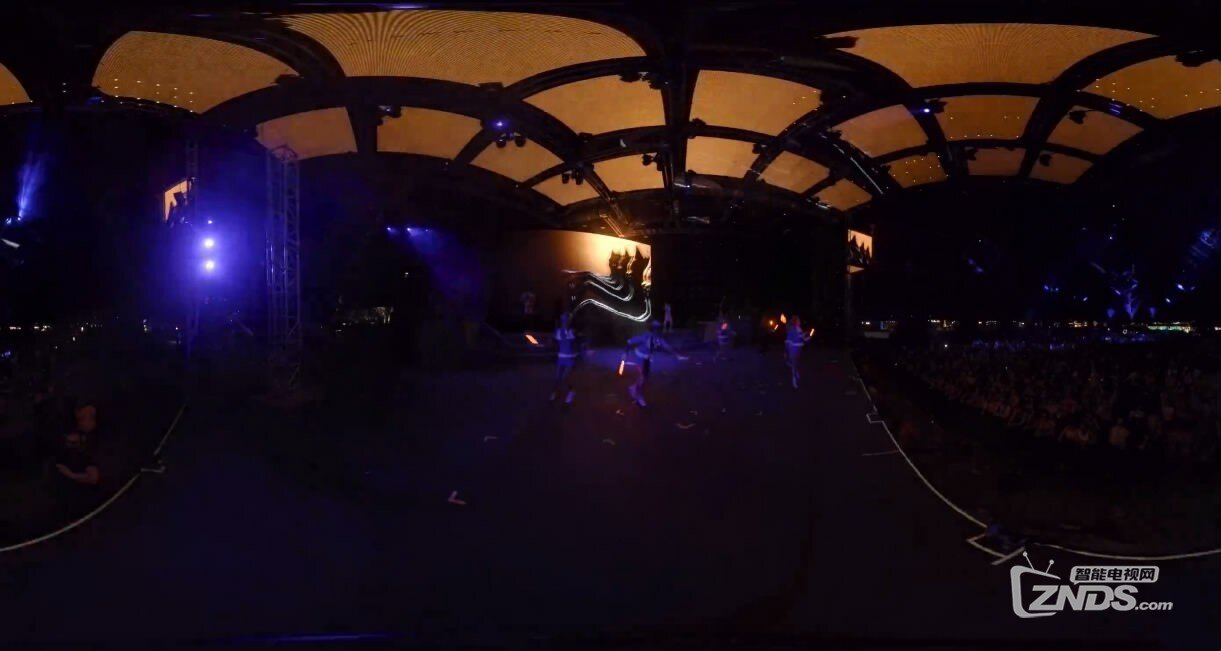 Coachella VR 36[00_00_01][20161207-220251-3].JPG