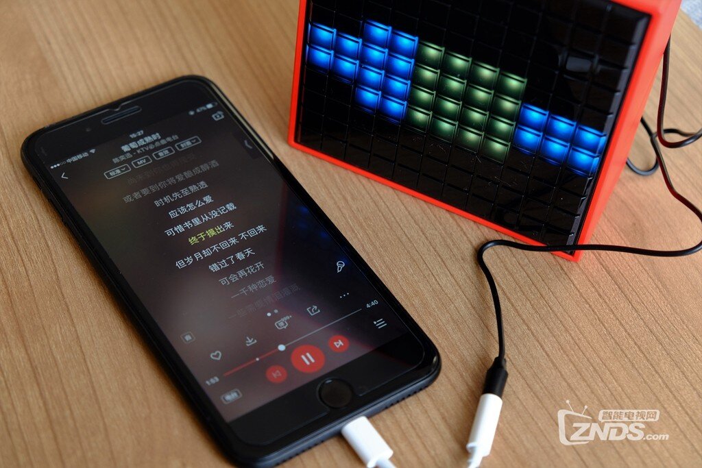 功能丰富有趣，另类的音箱体验——Divoom Timebox