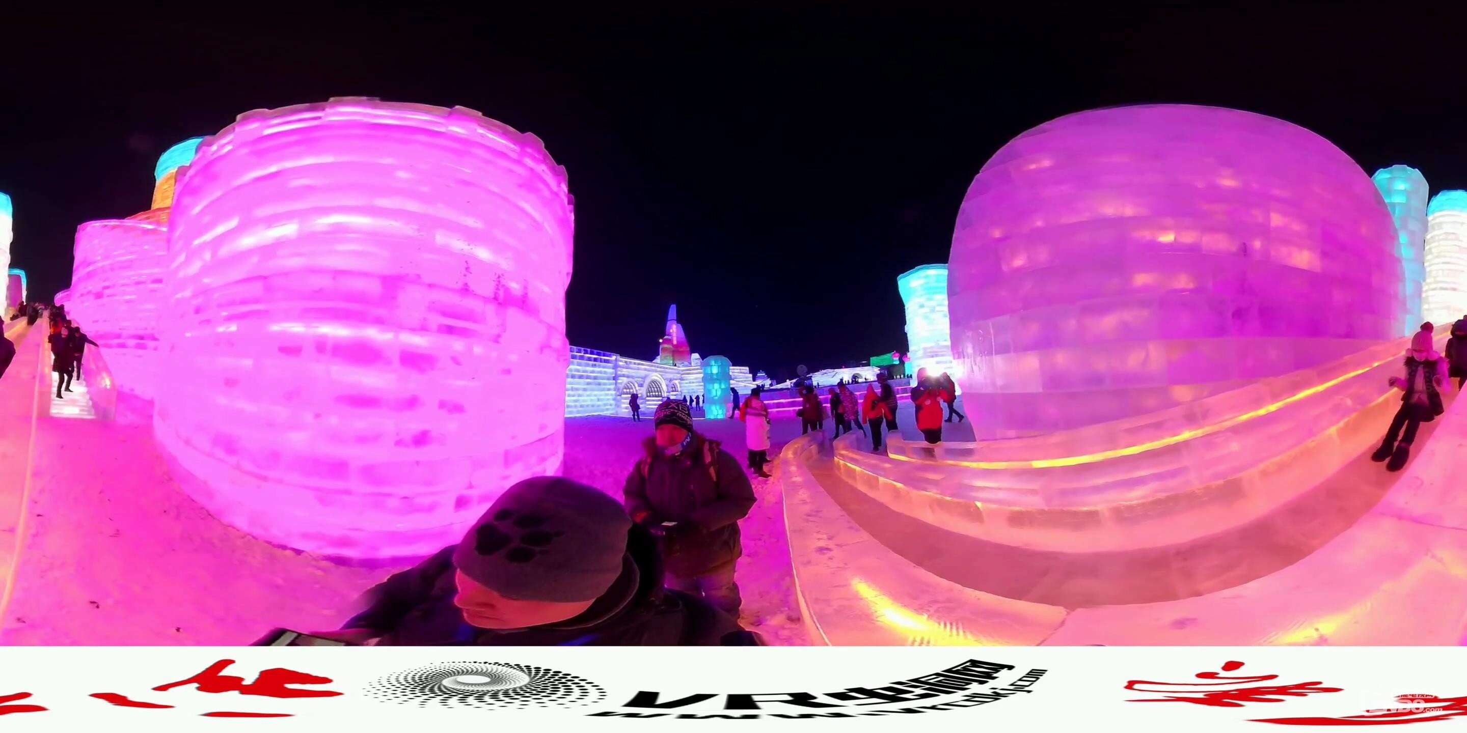 VR新闻：冰雪大世界今日开园