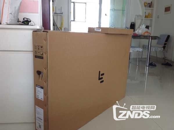 在家看乐视超级电视，简直是享受加幸福