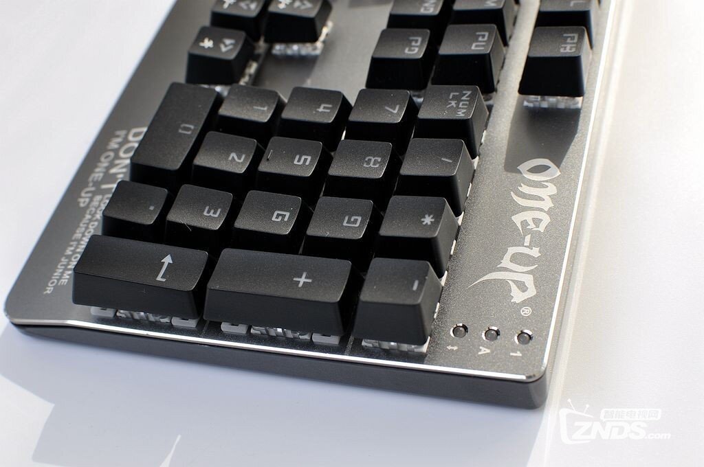 异类烧气质——ONE-UP K8机械键盘评测