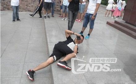 原来摄影师一直是高危职业......