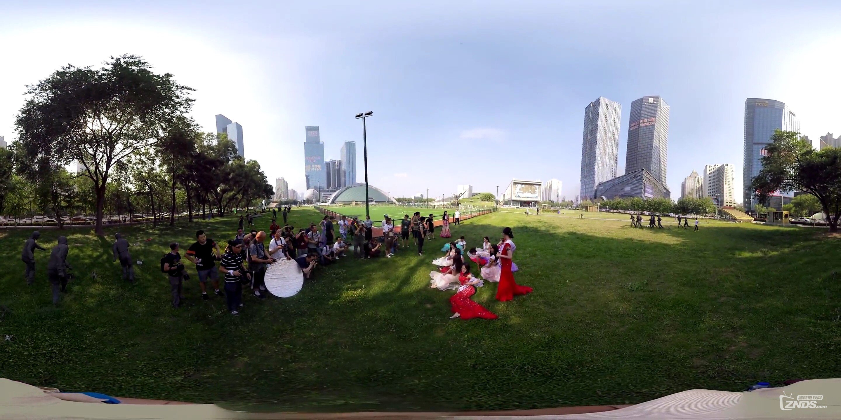 全景视频：沈阳夏宫广场拍摄活动视频2