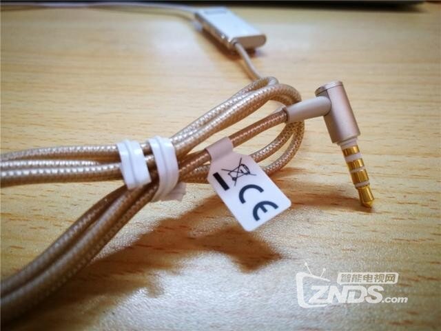商务风格金属风——华为主动降噪耳机2开箱评测