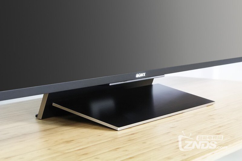 王牌大对诀--索尼Z9D和三星KS9800电视对比