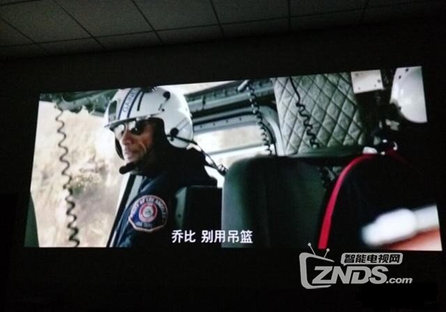 在家就可以看大片——极米Z4Air智能投影评测