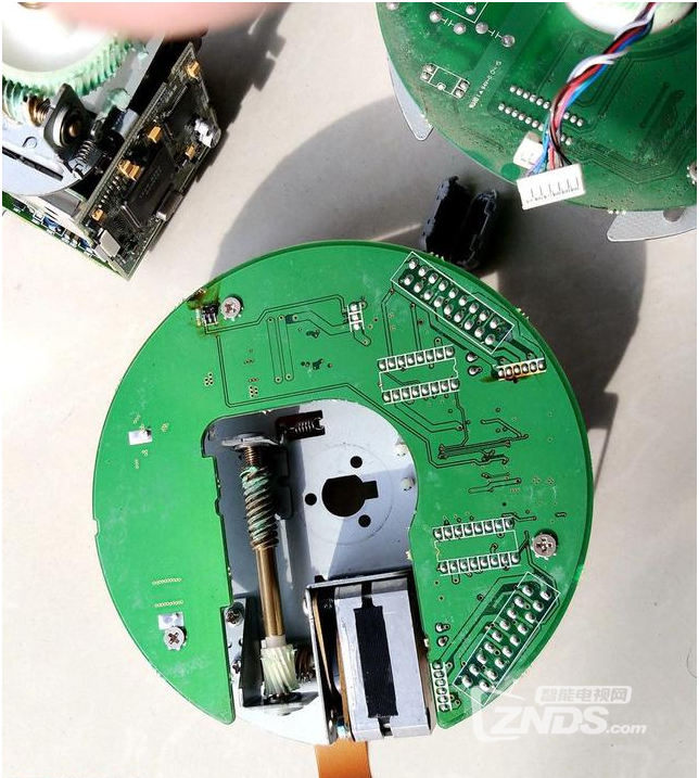 电子与机械的完美结合——三星高速球机SSC-643AP拆解
