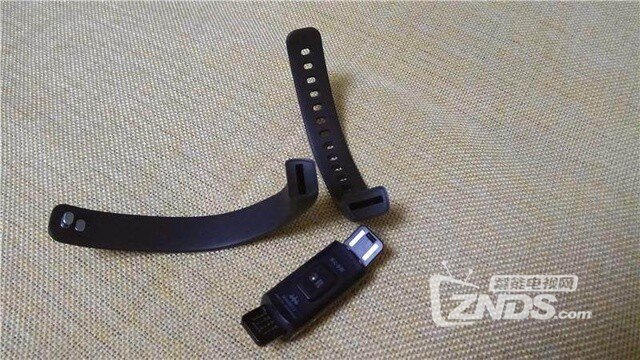 她更懂你的心——乐心智能运动手环评测