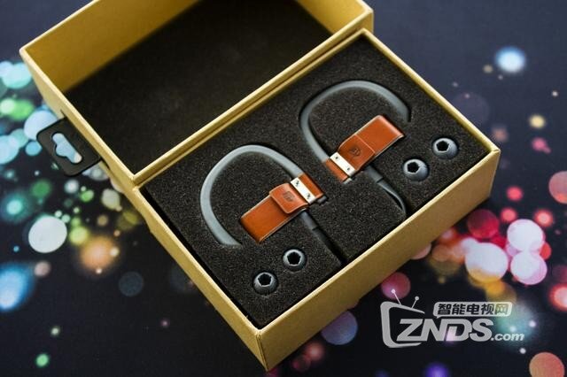 天生一对——八头牛手环H5与耳机Z5搭配体验评测