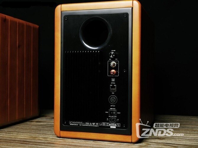 无线连接玩出范惠威m1a书架音箱评测